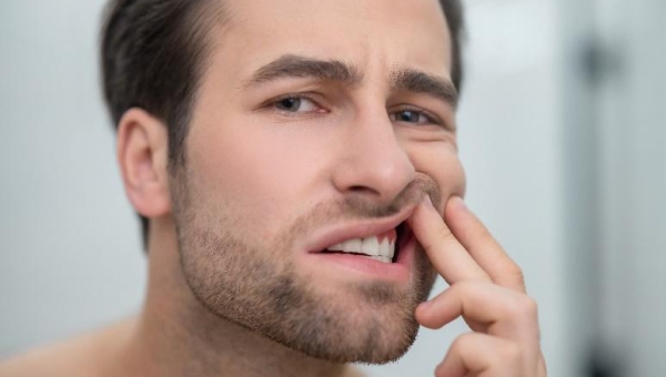 Hal yang Harus Dihindari untuk Mencegah Pembentukan Karang Gigi 